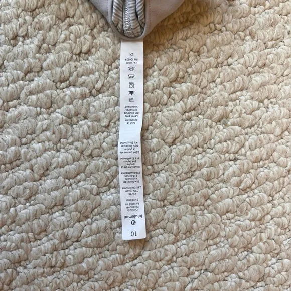 Lululemon Light Gray Joggers - sz10 - Picture 5 of 5
